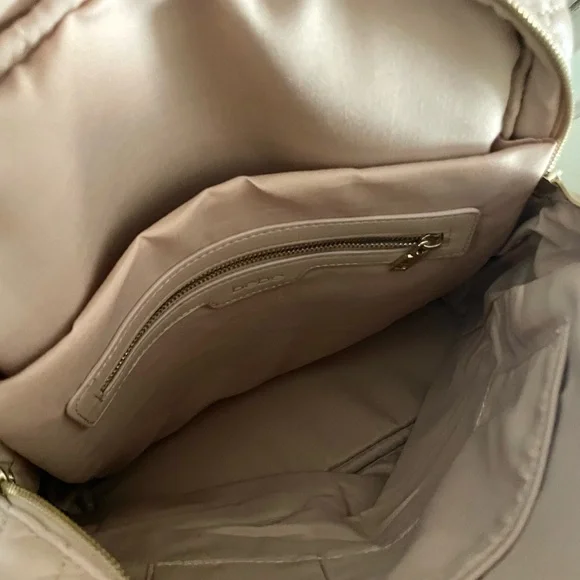 Bebe Backpack - Picture 3 of 4